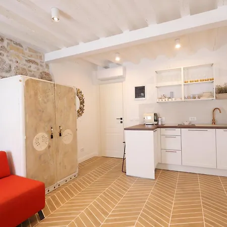 Lägenhet Rovinis Old Town *